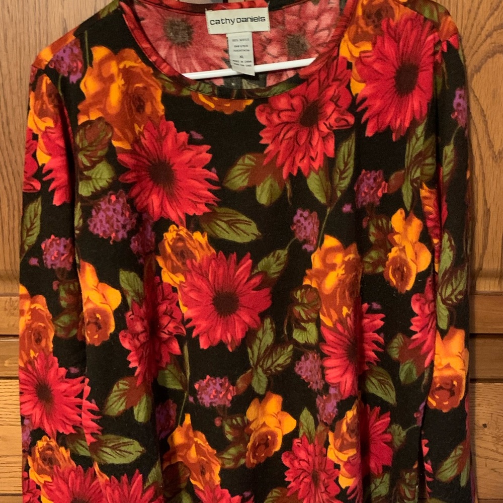 Floral sweater xl